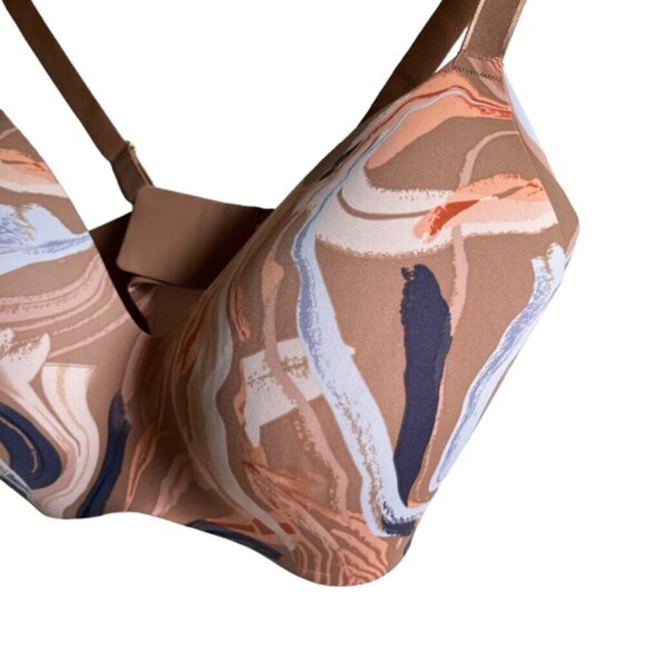 Knix Wingwoman Bra 8++ Wireless Comfort - Picture 3 of 10